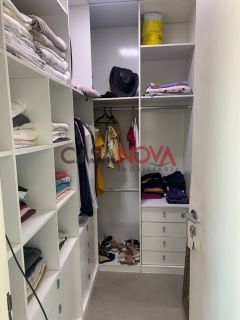 Casa duplex com 3 suítes na Aruana