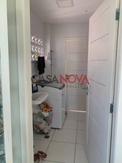Casa duplex com 3 suítes na Aruana