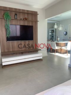 Casa duplex com 3 suítes na Aruana