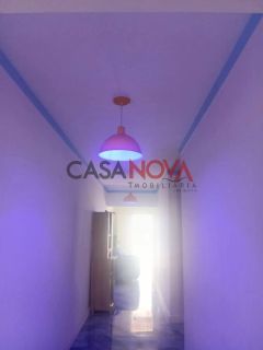 Casa com 2/4 na Aruana, próximo ao Shopping