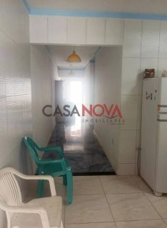 Casa com 2/4 na Aruana, próximo ao Shopping