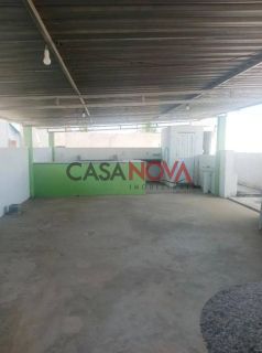 Casa com 2/4 na Aruana, próximo ao Shopping