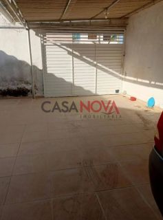 Casa com 2/4 na Aruana, próximo ao Shopping