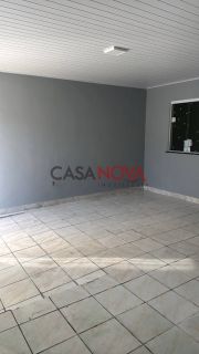 Casa com 3/4 no Fernando Collor