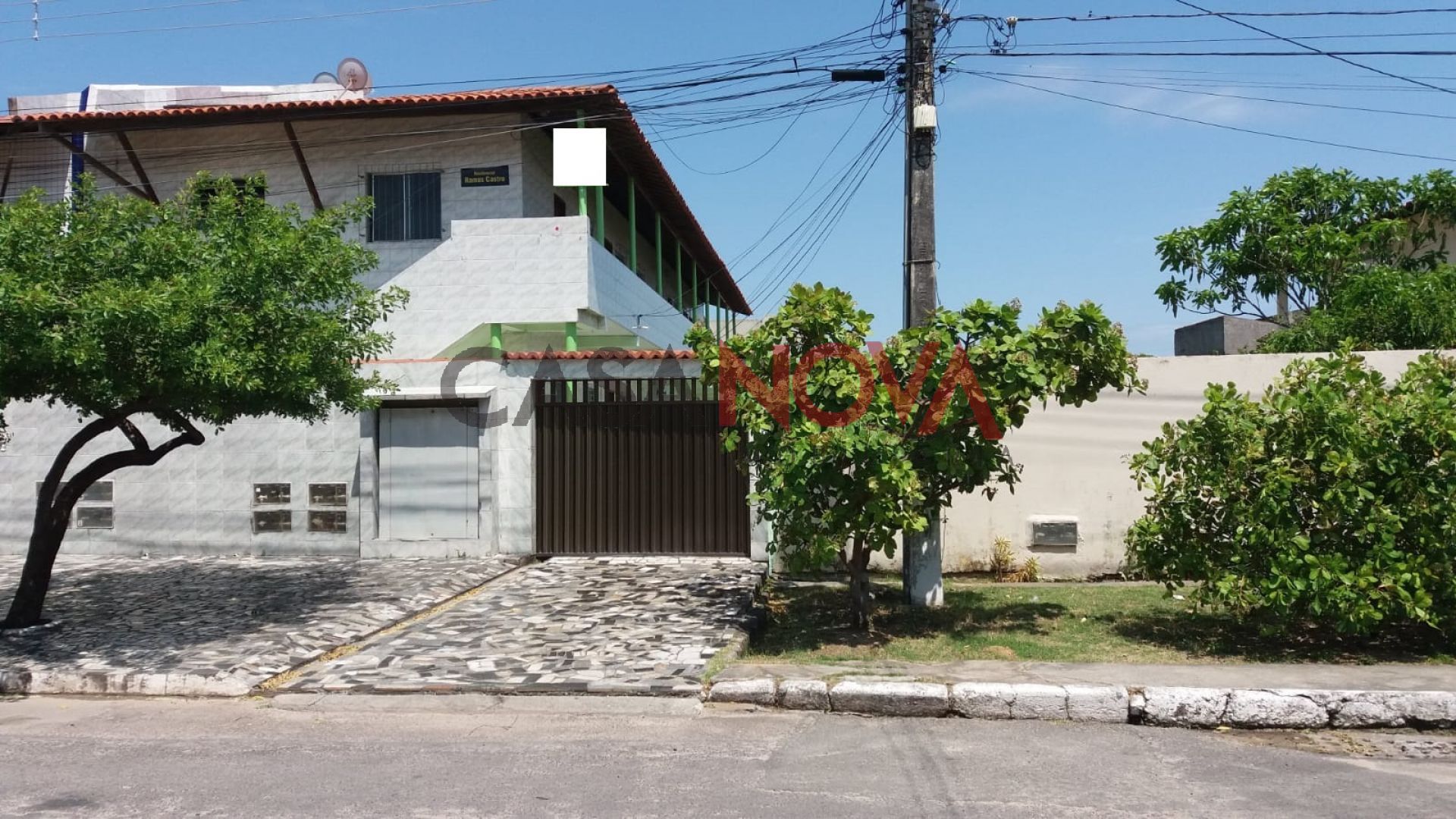 VENDO RESIDENCIAL COM 8 APTOS DE 2\4,IDEAL PARA INVESTIDOR, NA COROA DO MEIO