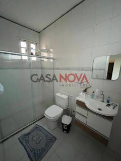 Casa duplex com 5/4 na Aruana