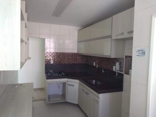 CASA COM 5 SUÍTES NO BAIRRO ARUANA