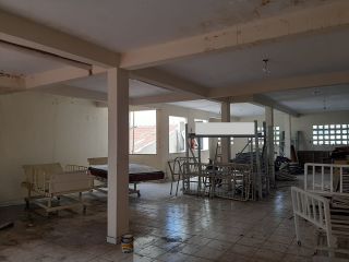PRÉDIO COM 3 PAVIMENTOS NO CENTRO