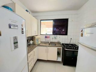 Casa Duplex em Condomínio fechado na Coroa do Meio em ótima localização