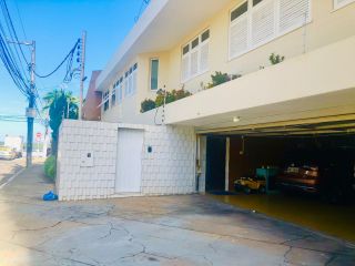 Casa com 02 pavimentos em Avenida no Bairro São José