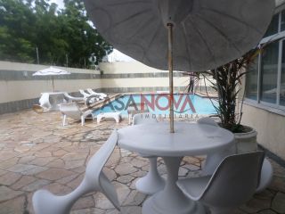 Apartamento em ótima localização na 13 de Julho