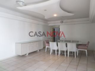 Apartamento em ótima localização na 13 de Julho