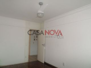 Apartamento em ótima localização na 13 de Julho