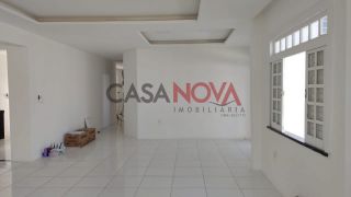 Excelente casa com piscina próximo à AABB