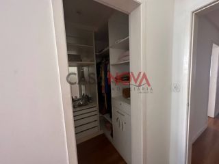 Casa Térrea com 5/4, sendo 3 suítes e com piscina na Coroa do Meio