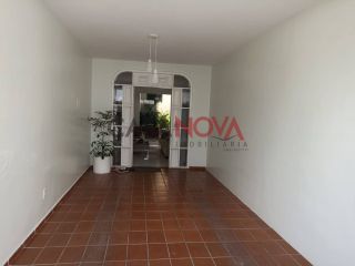 CASA EM BOA LOCALIZAÇÃO NO BAIRRO JABOTIANA COM 4/4
