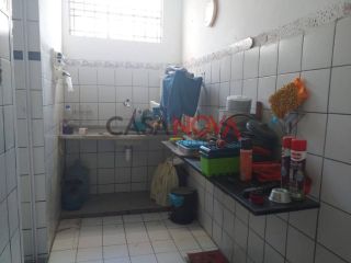 CASA EM ÓTIMA LOCALIZAÇÃO NO BAIRRO SUÍSSA