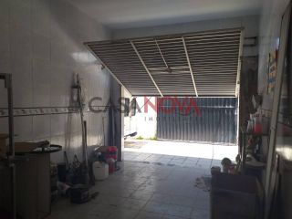 CASA EM ÓTIMA LOCALIZAÇÃO NO BAIRRO SUÍSSA