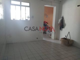 CASA EM ÓTIMA LOCALIZAÇÃO NO BAIRRO SUÍSSA