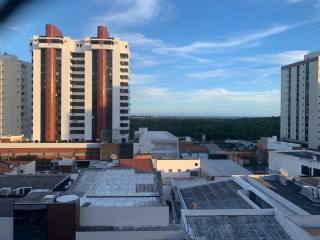 Apartamento na 13 de Julho com 4/4, sendo 1 suíte