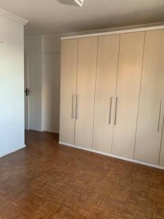 Apartamento na 13 de Julho com 4/4, sendo 1 suíte