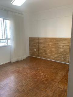 Apartamento na 13 de Julho com 4/4, sendo 1 suíte