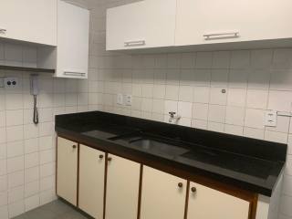 Apartamento na 13 de Julho com 4/4, sendo 1 suíte