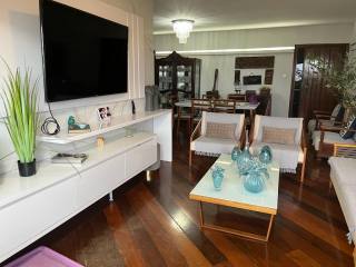 Apartamento na 13 de Julho com 4/4, sendo 1 suíte