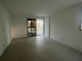 Apartamento com 4 suítes no Jardim Europa