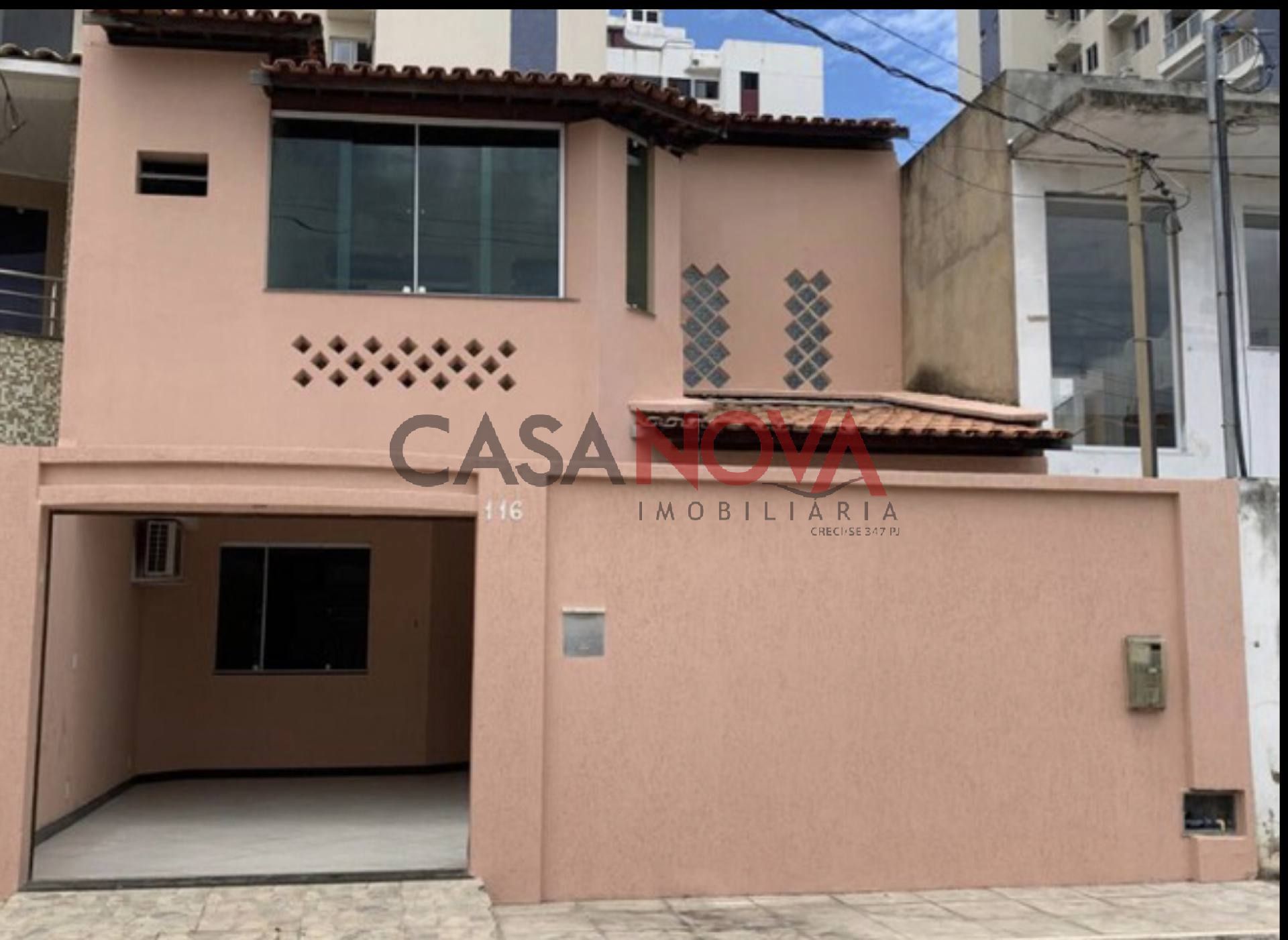 Casa duplex em Farolândia com 3/4