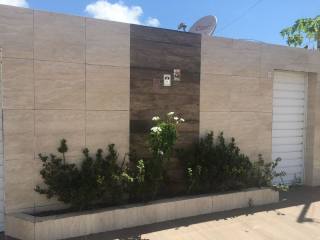 CASA NA ARUANA 3/4 COM PISCINA