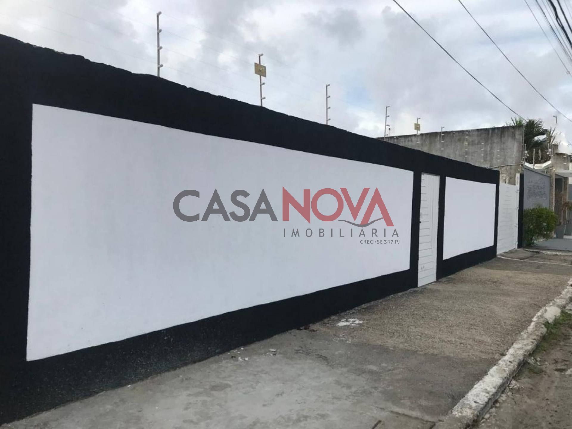 Terreno em ótima localização na Coroa do Meio medindo 17x35