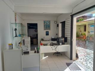 Vendo ou Troca-Casa em boa localização na Atalaia para Comércio ou Residência