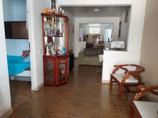 Vendo ou Troca-Casa em boa localização na Atalaia para Comércio ou Residência