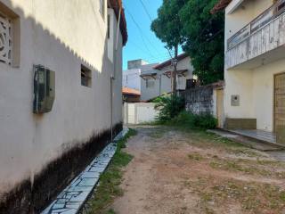 Vendo ou Troca-Casa em boa localização na Atalaia para Comércio ou Residência