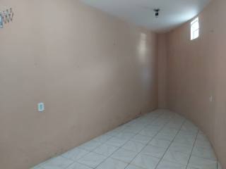 Vendo ou Troca-Casa em boa localização na Atalaia para Comércio ou Residência