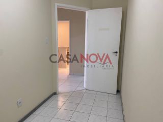 Casa de esquina para comércio em boa localização na Coroa do Meio