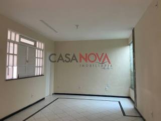 CASA DE ESQUINA EM BOA LOCALIZAÇÃO NA COROA DO MEIO