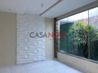 CASA DE ESQUINA EM BOA LOCALIZAÇÃO NA COROA DO MEIO