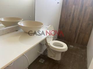 CASA DE ESQUINA EM BOA LOCALIZAÇÃO NA COROA DO MEIO