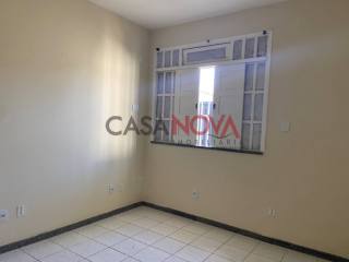 CASA DE ESQUINA EM BOA LOCALIZAÇÃO NA COROA DO MEIO