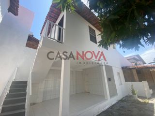 Casa 3/4 com piscina na Coroa do Meio