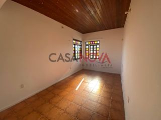 Casa 3/4 com piscina na Coroa do Meio