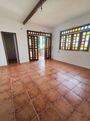 Casa 4/4 com piscina na Coroa do Meio