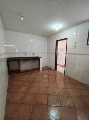 Casa 4/4 com piscina na Coroa do Meio