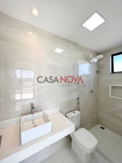 Casa em Condomínio Fechado Na Barra dos Coqueiros com piscina
