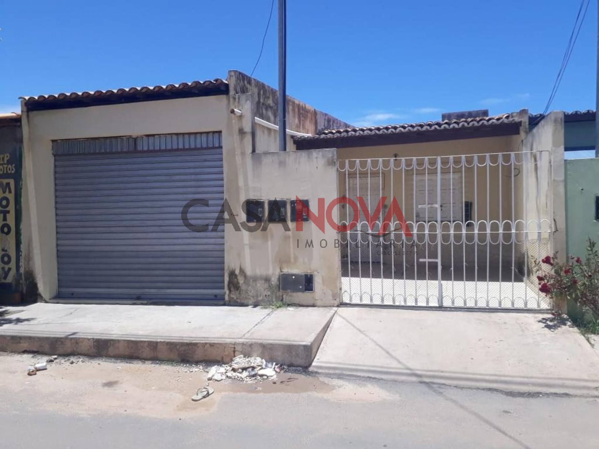 Oportunidade: Casa com um ponto comercial na frente na Jabutiana