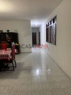 Chácara com piscina e com 4/4 suítes em Estância