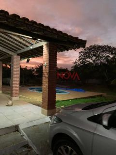 Chácara com piscina e com 4/4 suítes em Estância