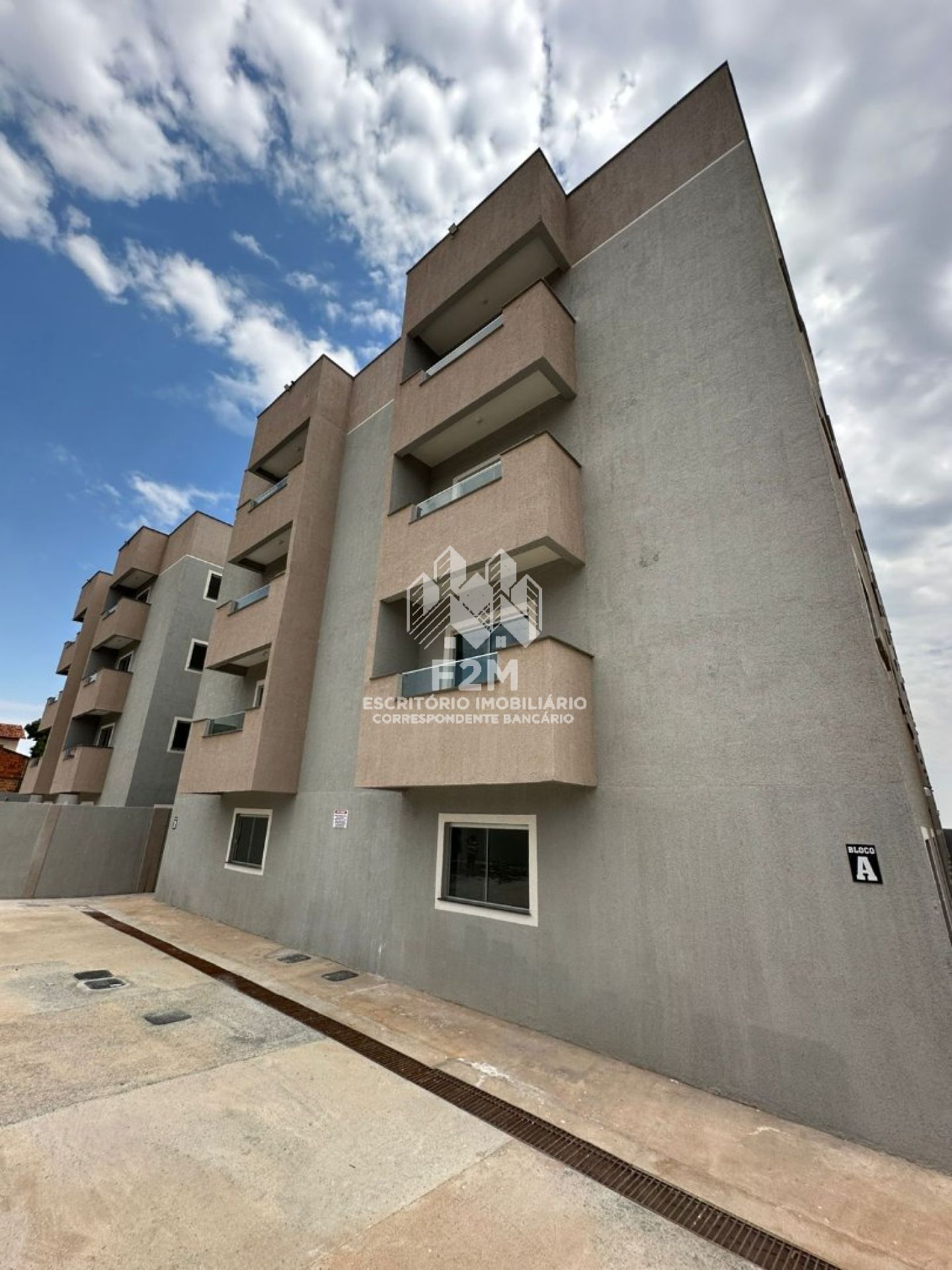 APARTAMENTO 2 QTS COM SUITE SETOR 03